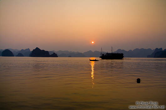 Sunset in Halong Bay 